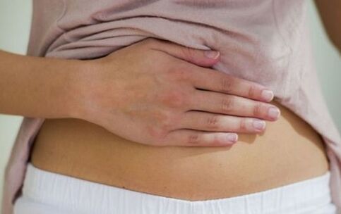 Abdominal pain due to parasites in the body