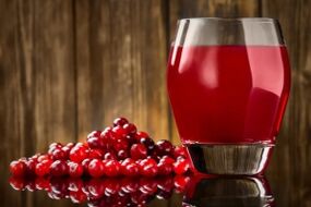 Cranberry juice against parasites